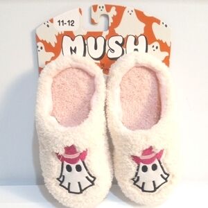 MUSH BY HANDCRAFT GIRLS CREAM PINK GHOST COWGIRL FUZZY SLIPPERS SIZE 11-12 NWT